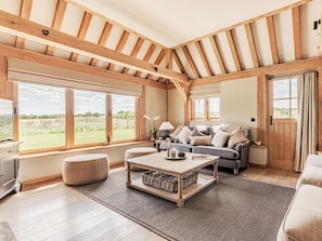 Living room | Lovington Barn, Alresford