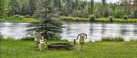 Camp fire ring next to Kenai River