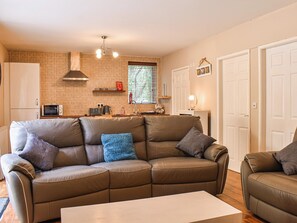 Open plan living space | Matty’s Place, Walwen, Lixwm