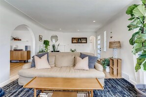 This is the living room. 