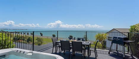 Ocean Spa Vista - Nelson Holiday Home