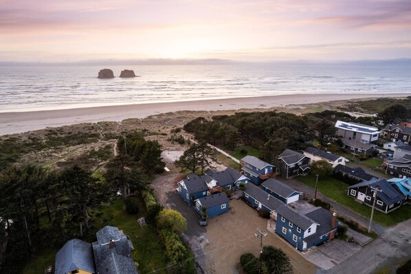 Welcome to Ocean Rogue Inn Unit 12. We hope we get to host you at this amazing Rockaway Beach rental. Please reach out with any questions.