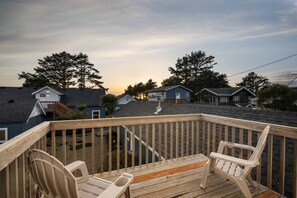 The deck is a great place to enjoy a Rockaway Beach sunset.