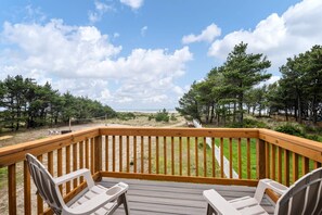 Ocean Rogue Inn Unit 2 has a deck which is an excellent place to enjoy the lovely ocean view.
