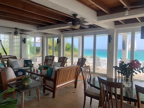 Living Room (Towards Beach)