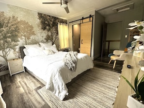 Suite 2 , linens and towels provided.