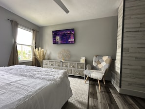 Suite 1.