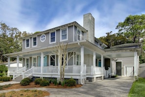 Lovely front porches