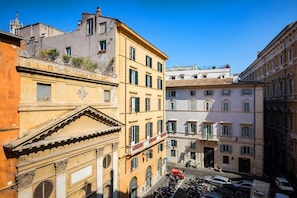 Views of Piazza di Pasquino from living room
