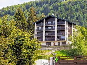 Cottage, Siding, Balcony, Porch, Larch, Log Cabin, Mountain Village, Lumber