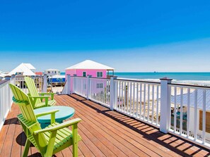 Balcony View of the Gulf