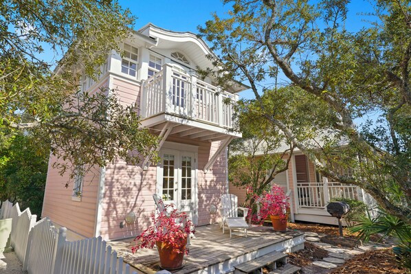 WELCOME TO SEA FOR TWO IN SEASIDE, FL!