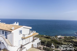 Beach/ocean view