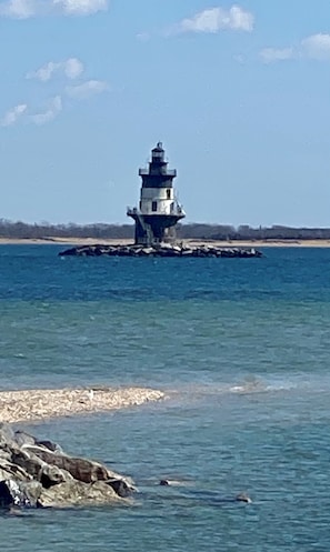 Plum Gut Light House