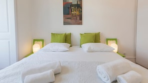 This cozy bed comes with its warm and comfy linen so that you're able to have a good and relaxed night #airbnb #airbnblisbon #portugal #pt #lisbon #cozy #clean