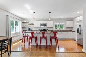Kitchen (2)