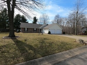 Front yard view