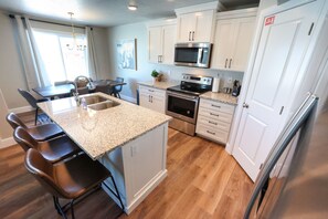 Kitchen, Dining Room