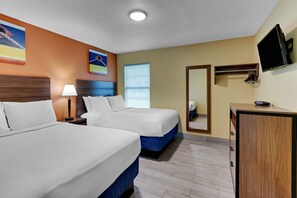 Non Smoking  Family Villa Suite in Port Aransas Texas - Captains Quarters Inn image 5