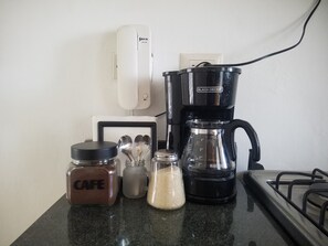 Kaffe och/eller kaffebryggare