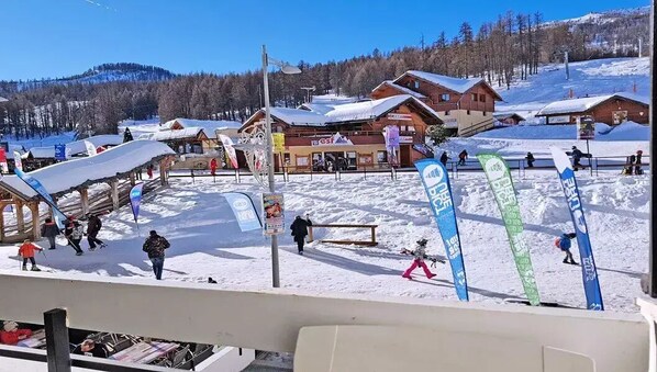 Snow and ski sports