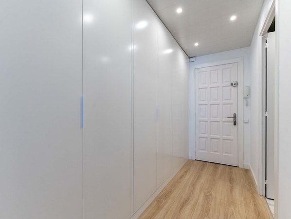 Building, Wood, Door, Flooring, Hall, Floor, House, Wood Stain, Automotive Exterior