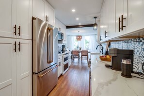 large fridge, nespresso coffee maker, wine cooler below the coffee maker ;) 