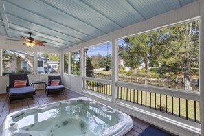 Hot tub overlooking the bayou. 