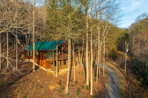 Aerial view of The Cozy Cub's secluded parking area and private views