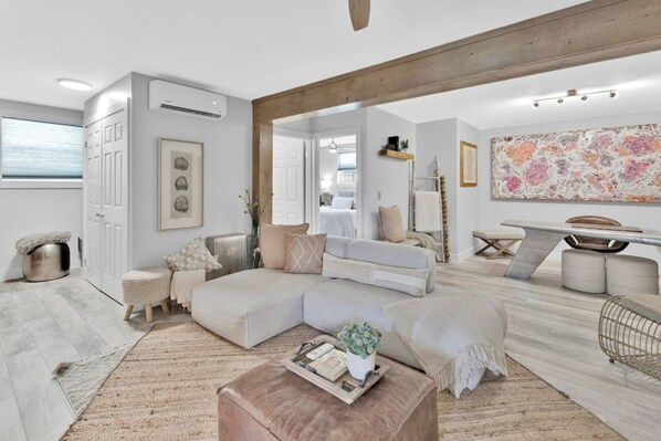 Enough space for the entire group to relax and unwind.