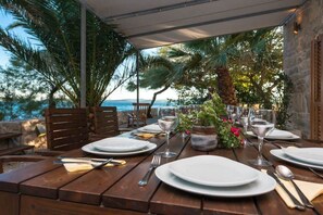 Outdoor dining