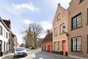 Located in the center of Bruges