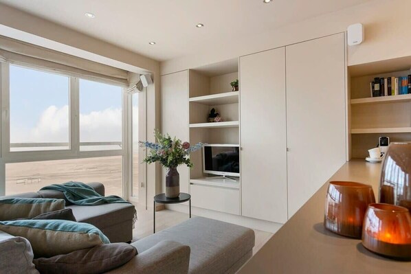 Living Room with sea-view