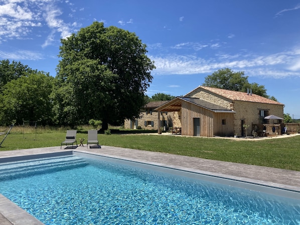 Maison Secrete farmhouse and Barn