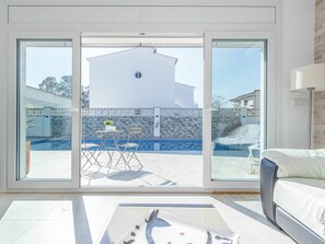 Property, Building, White, Window, Azure, Shade, Table, Interior Design, Architecture, Rectangle
