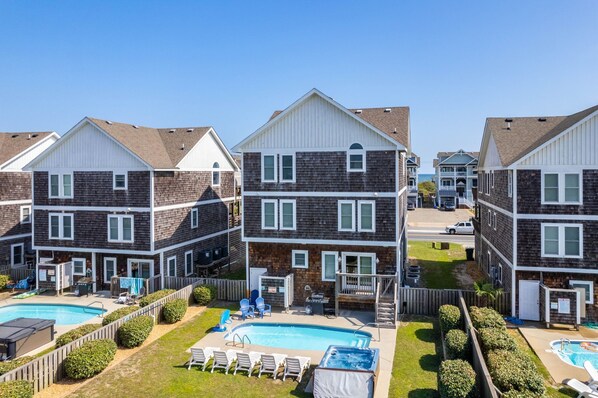 NH187: South Fork Farms 10 | Rear Exterior & Pool Area