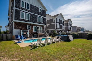 NH187: South Fork Farms 10 | Rear Exterior & Pool Area - Hot Tub