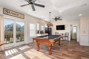 NH187: South Fork Farms 10 | BL Rec Room
