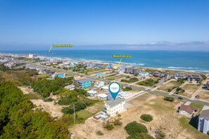 SNH195: Fireflies | Aerial View, Beach Access & Jennette's Pier
