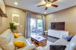 Living Area | Free WiFi | Central A/C