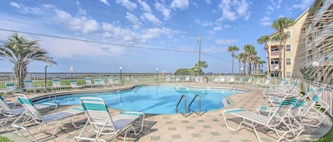 Miramar Beach Vacation Rental | 2BR | 2BA | Step-Free Access | 840 Sq Ft