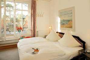 Schlafzimmer mit Balkon
