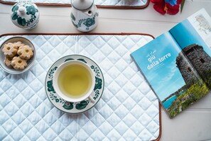 Alimentos y bebidas