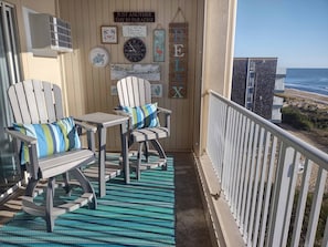 OCEANFRONT-BALCONY