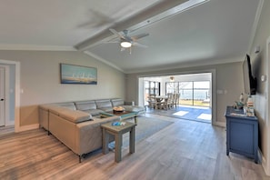 Living Room | Perdido River On-Site