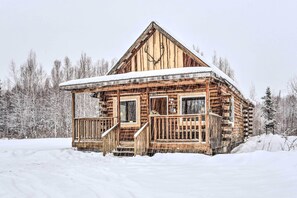 Cabin Exterior | Keyless Entry