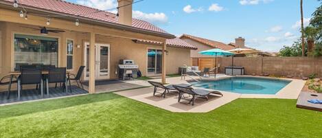 Private backyard with pool, bbq and TV
