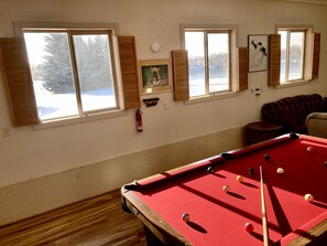 Chester Currents ~ bonus room located off garage w/ pool table and sleeper sofa