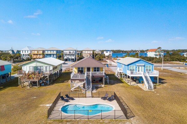 "It was the cleanest and best equipped rental we have ever stayed at..."  -Christine