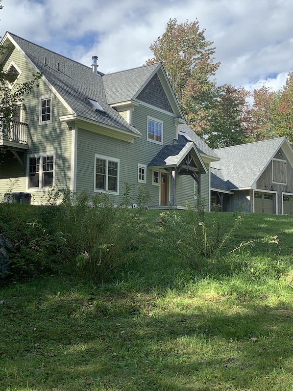 Beautiful mountain home in the Spring